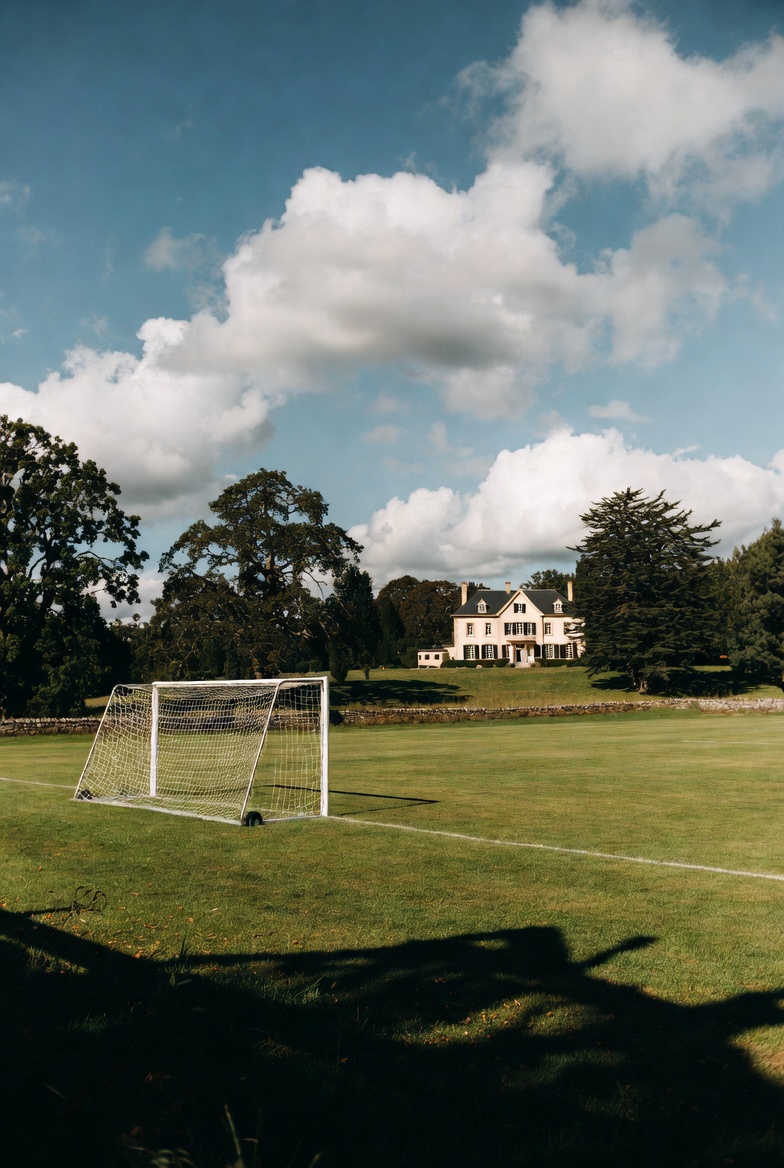 Продали ещё два участка: под спортивную&nbsp;усадьбу.